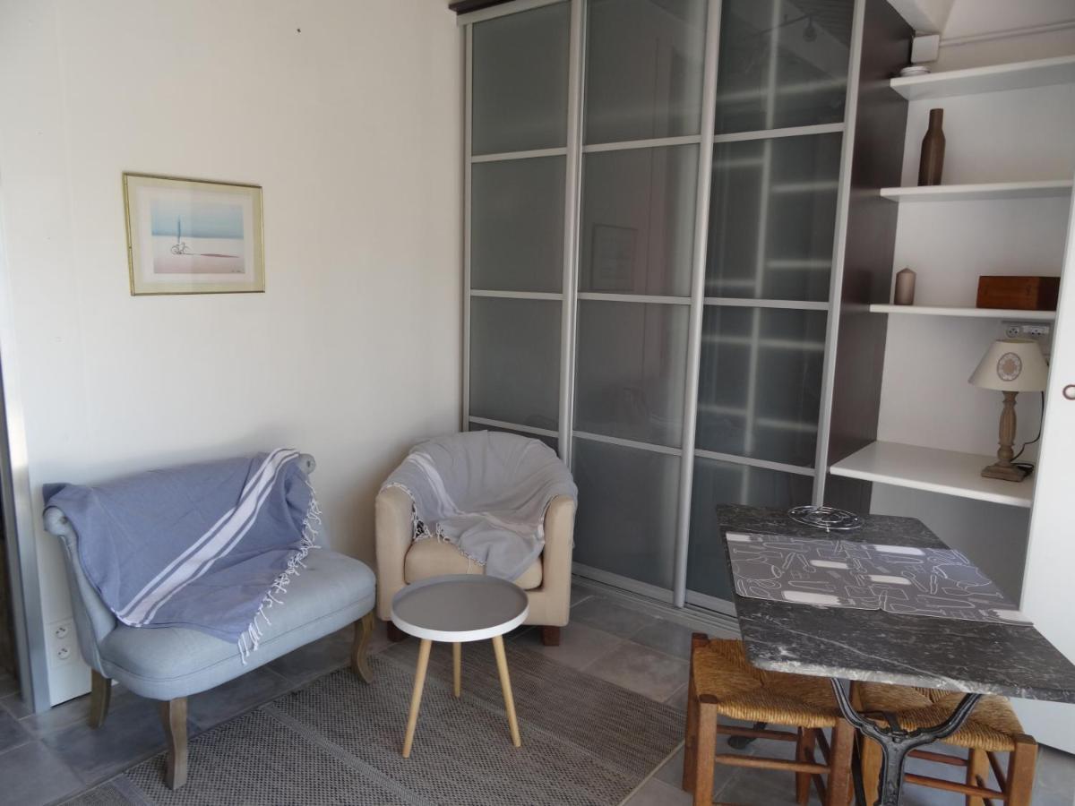 Gites, Chambres D'Hotes La Maison D'Amis Puilboreau Rom bilde
